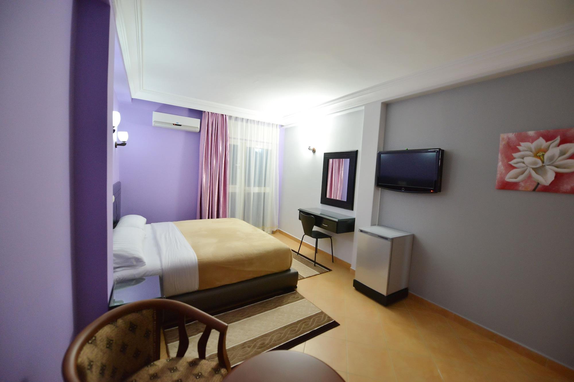 Hotel Suite Мартиль Экстерьер фото