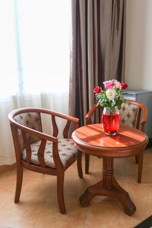 Hotel Suite Мартиль Экстерьер фото